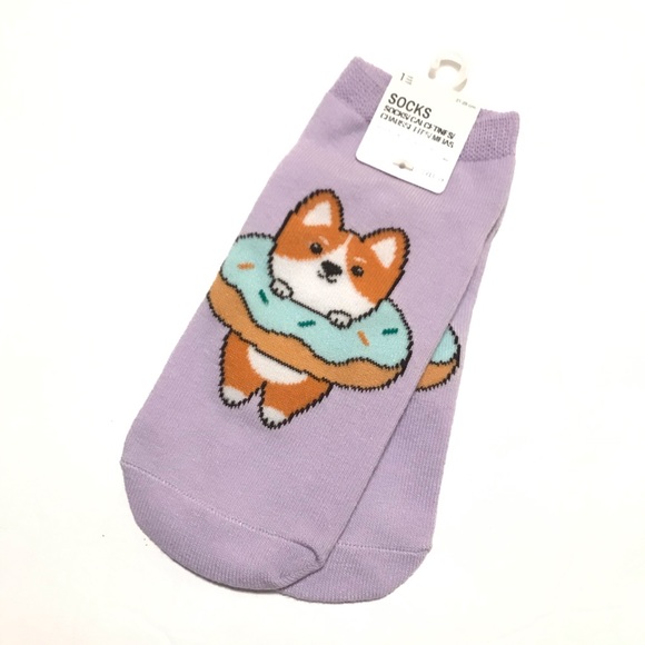 Forever 21 Accessories - Forever 21 Corgi Doughnut Print Socks NWT Ankle